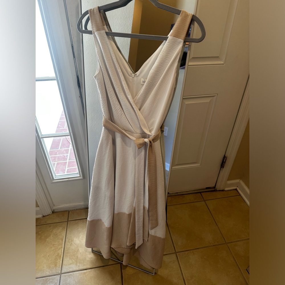 Harper Rose Tan and White Sleeveless Wrap Midi Dress